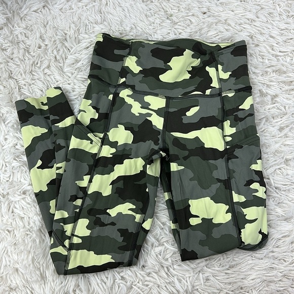 Lululemon Fast and Free High Rise Crop 23" Heritage 365 Camo Crispin Green Multi - Picture 1 of 7